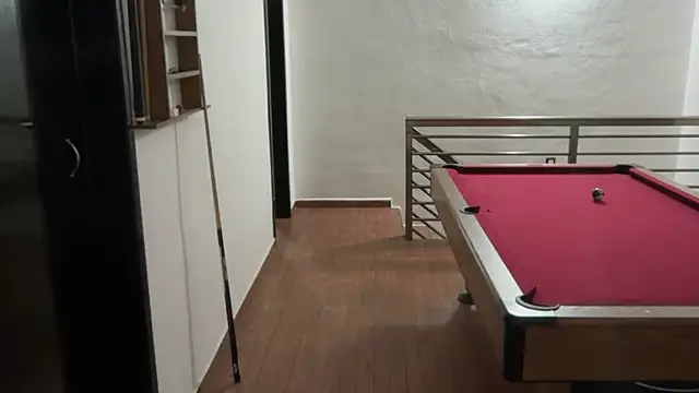 pili placer online show from April 14, 2:33 am