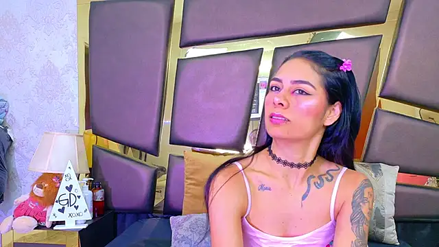 NicoleEsposito online show from April 8, 1:02 pm