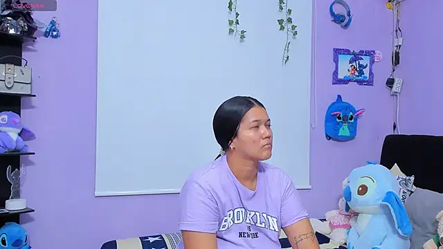 sara mendez2 online show from October 16, 11:18 pm