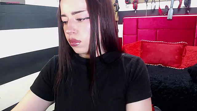 Snapshot of Marian_Ran chatting on October 8, 4:17 am Marian Ran online show from October 8, 4:17 am