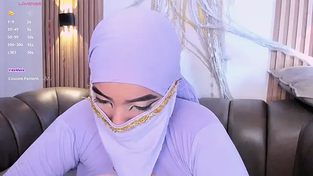 malak nanyy online show from February 22, 3:02 pm