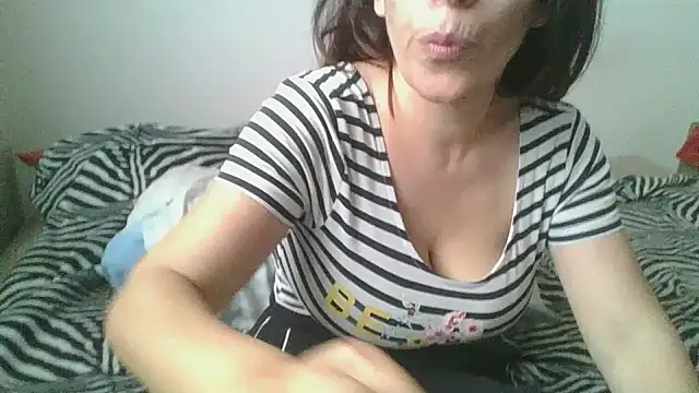 hairygirl80 online show from September 9, 1:22 pm