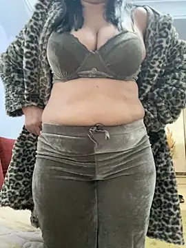 Jawahir-pretty-women online show from December 22, 10:18 am