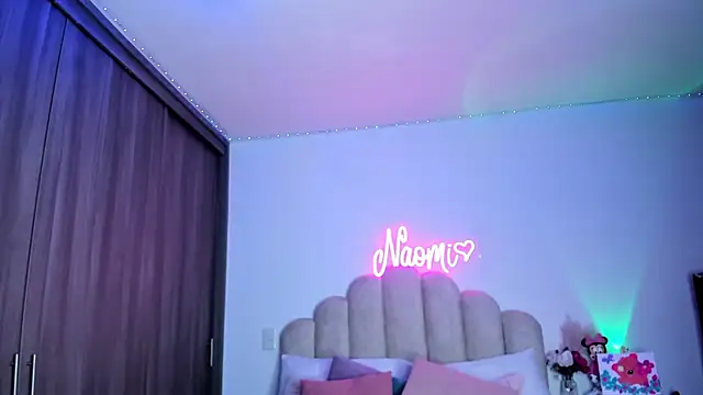 NaomiAsha online show from February 4, 11:30 pm