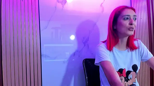 Ruby Your Milf online show from February 25, 9:35 pm