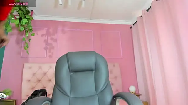 sexual diamond online show from June 23, 1:53 pm