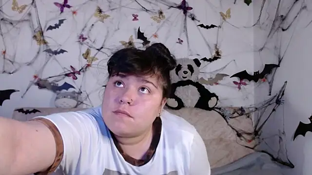 LennaTurnerr online show from October 8, 7:40 pm