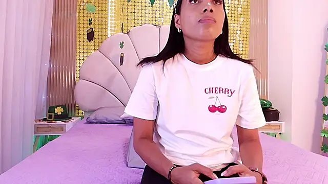 nata luna online show from March 24, 7:19 pm