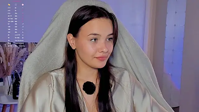 Snapshot of _Sweetie_ chatting on October 16, 5:59 pm  Sweetie  online show from October 16, 5:59 pm