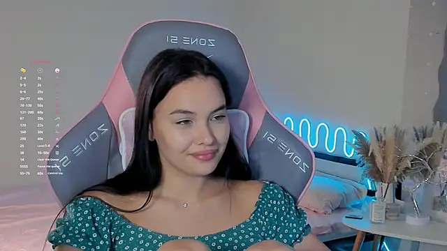 Snapshot of _Sweetie_ chatting on September 13, 2:14 pm  Sweetie  online show from September 13, 2:14 pm