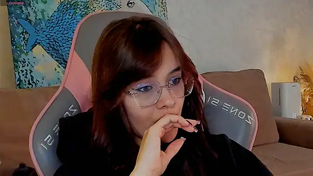  Sweetie  online show from April 17, 11:12 am