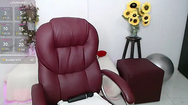 Ghada milf online show from March 14, 12:33 am