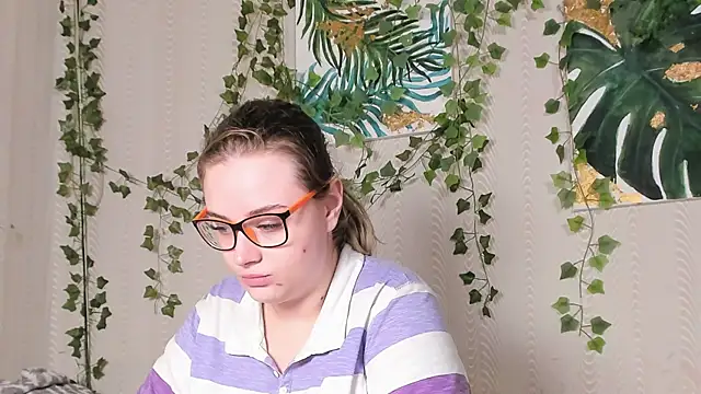 Seductive She Wolf online show from November 6, 3:51 pm