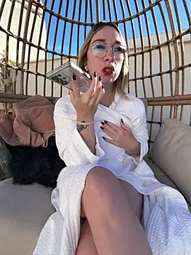 Giuliana baby online show from February 20, 8:38 am