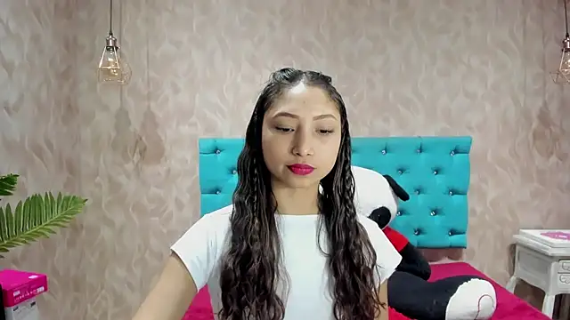 MadelineDoll online show from March 7, 4:03 pm