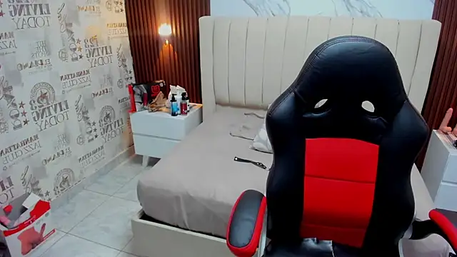 CAMILAGRAY online show from February 10, 12:08 pm