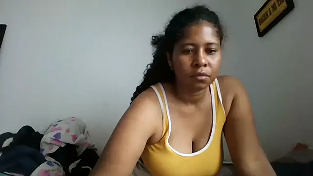 Ivon-09 online show from February 14, 4:09 pm