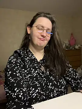 hungry1bunny online show from February 7, 6:45 pm