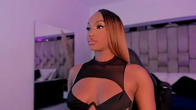 ChaynnaCooper online show from October 18, 5:10 am