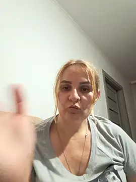 Malichkaanna30 online show from November 6, 4:13 pm