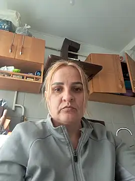 Malichkaanna30 online show from April 15, 1:33 pm