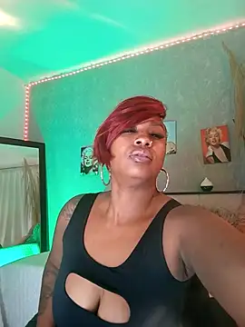 nahiarapalmer19 online show from September 12, 11:45 pm