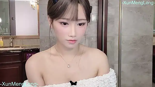 -XunMengLong- online show from April 9, 6:02 pm