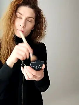 Snapshot of YourSuperModel chatting on October 21, 5:33 am YourSuperModel online show from October 21, 5:33 am