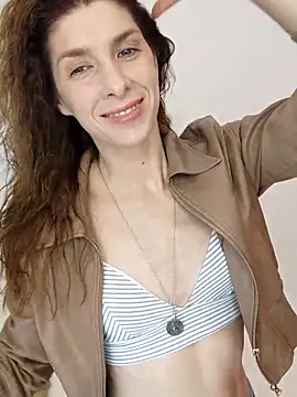 Snapshot of YourSuperModel chatting on September 23, 10:46 am YourSuperModel online show from September 23, 10:46 am