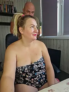 -Schweppes- online show from October 31, 1:37 pm