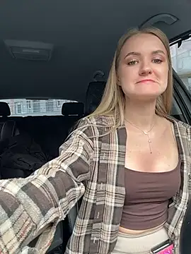 Devill Angel  online show from April 15, 11:55 am