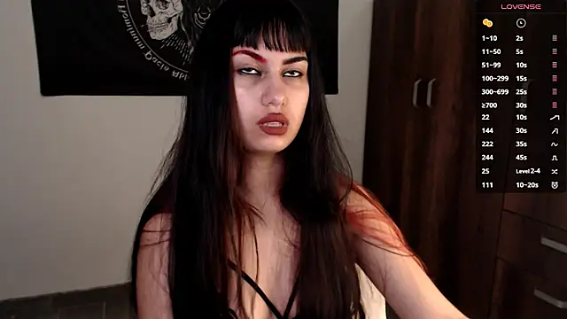 Little-Lucifer online show from December 19, 1:54 am