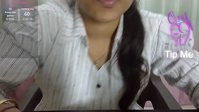 Preeti-Sexy online show from January 6, 6:50 am