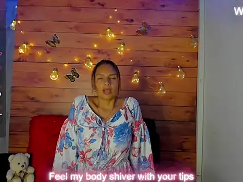 mykaelahoney online show from September 18, 5:28 am