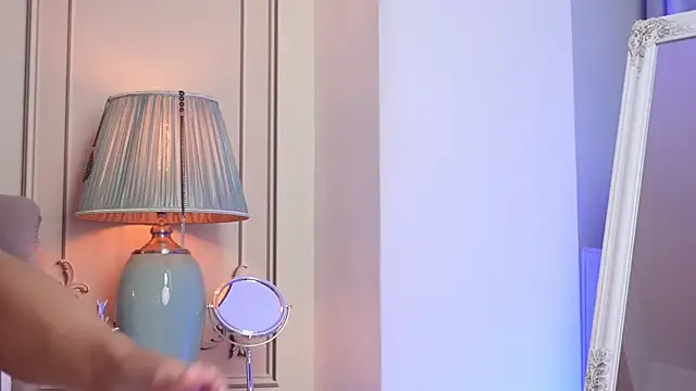 MayaVixxen online show from November 15, 3:18 am