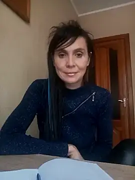 Francenia lolis online show from February 12, 1:35 pm