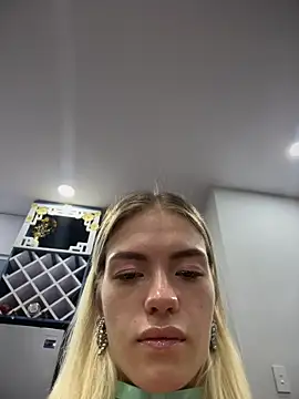 -Sexy Barbie- online show from March 1, 8:14 am