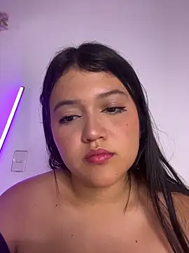 alisson carolina73 online show from May 31, 3:34 am