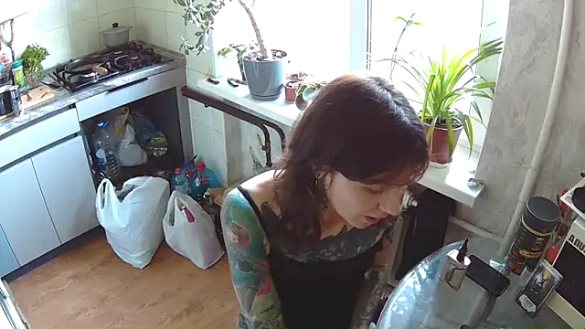 Snapshot of BroadFantasy chatting on September 21, 1:54 pm BroadFantasy online show from September 21, 1:54 pm