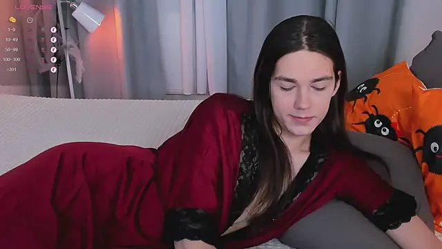 Alfreda Mills online show from October 26, 11:05 am