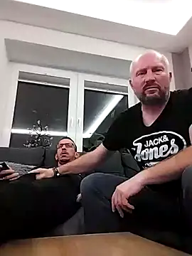 two gays online show from November 8, 9:31 pm