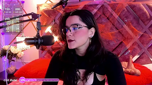 ValerieKay  online show from October 24, 9:33 pm