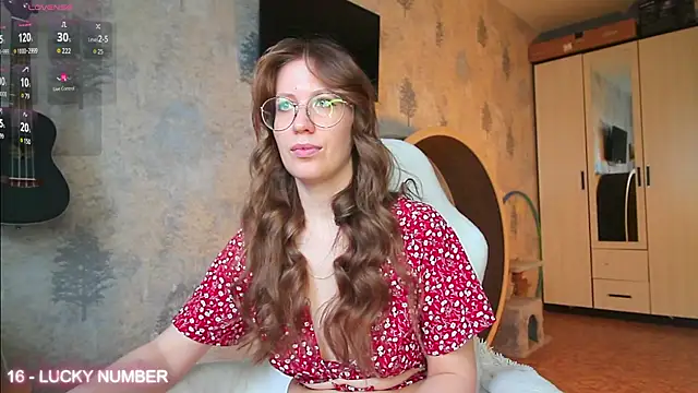 ms allison w online show from April 7, 12:29 pm