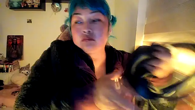 Shaddycute  online show from January 6, 9:07 pm