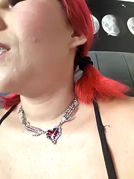 florecita9 online show from March 13, 5:14 pm