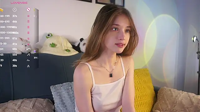 EdlinHargus online show from March 20, 1:43 am