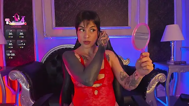 MeganDraco  online show from March 12, 1:25 pm