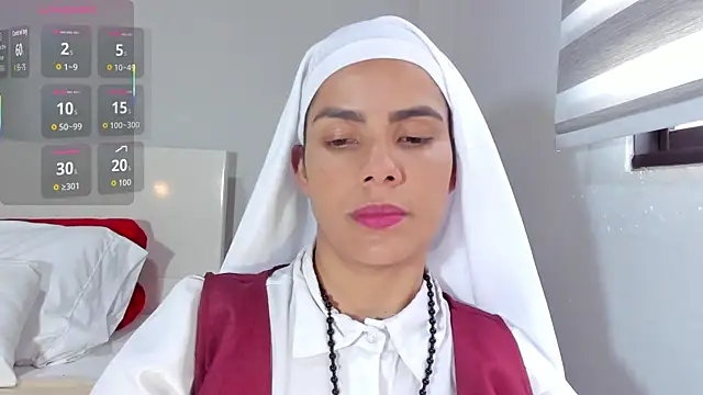 ClaraMariaMon online show from February 6, 7:17 pm