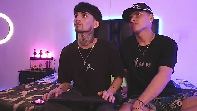 Brutal Sex Fucking online show from October 24, 10:50 pm