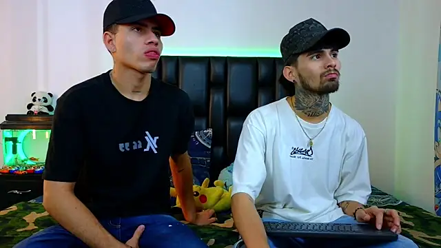 Brutal Sex Fucking online show from March 7, 4:30 am